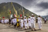 Upacara Adat Suku Tengger Upacara Adat Suku Tengger
