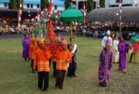 Upacara Adat Sulawesi Tenggara Upacara Adat Sulawesi Tenggara